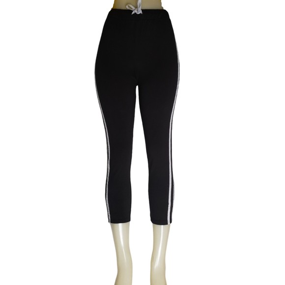 CHARLOTTE RUSSE Black and White Striped Capri Joggers Size Large - Picture 5 of 5